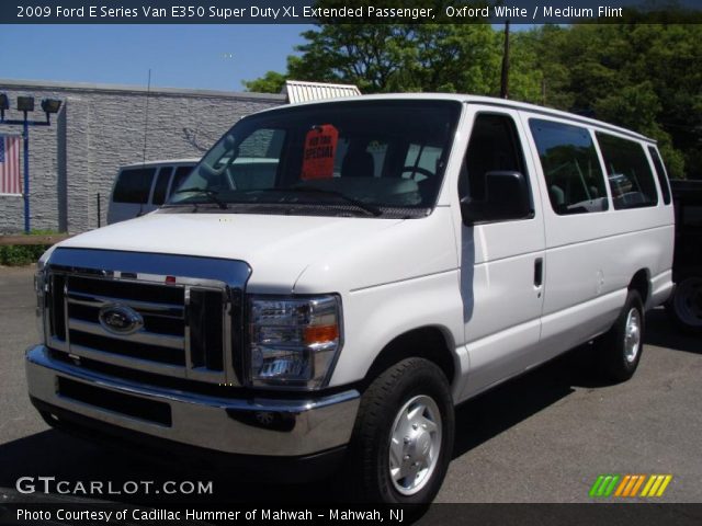 2009 Ford E Series Van E350 Super Duty XL Extended Passenger in Oxford White