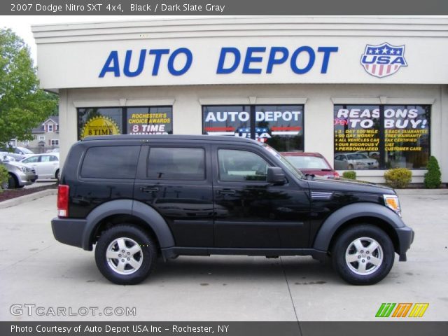 2007 Dodge Nitro SXT 4x4 in Black