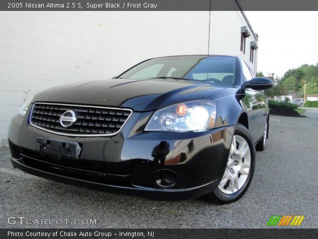 2005 Nissan Altima 2.5 S in Super Black