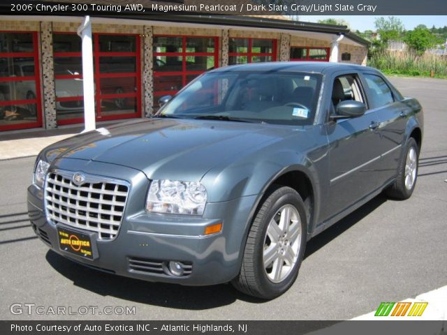 2006 Chrysler 300 Touring AWD in Magnesium Pearlcoat