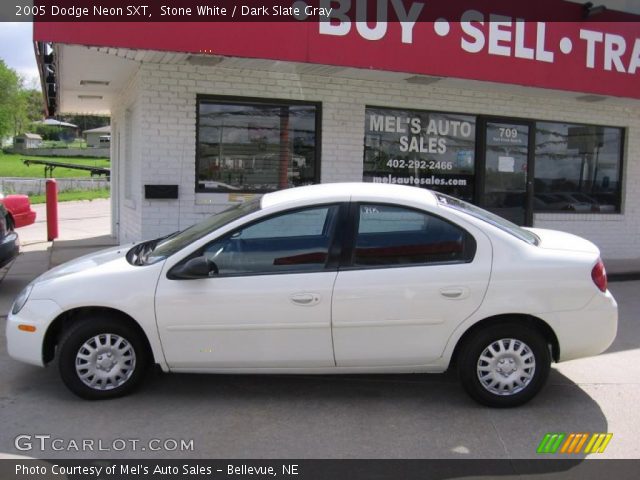 2005 Dodge Neon SXT in Stone White