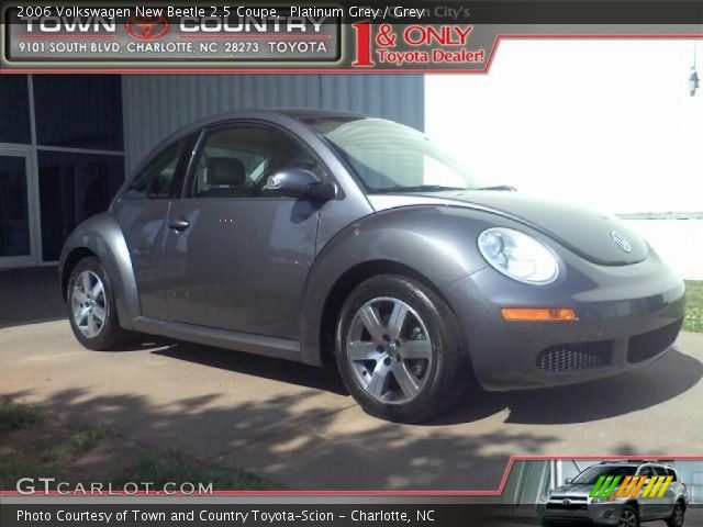 2006 Volkswagen New Beetle 2.5 Coupe in Platinum Grey