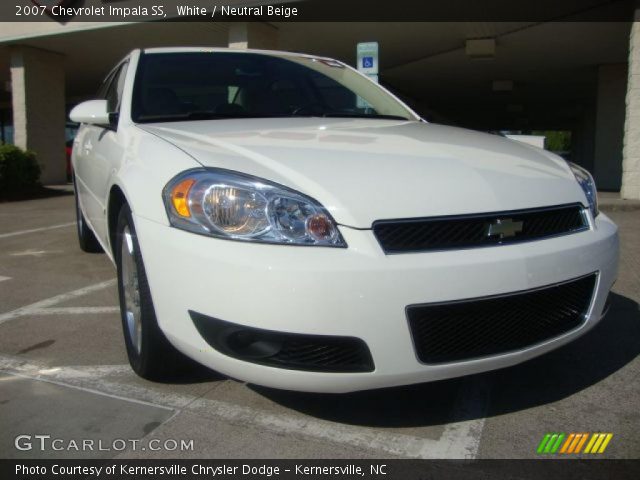 2007 Chevrolet Impala SS in White