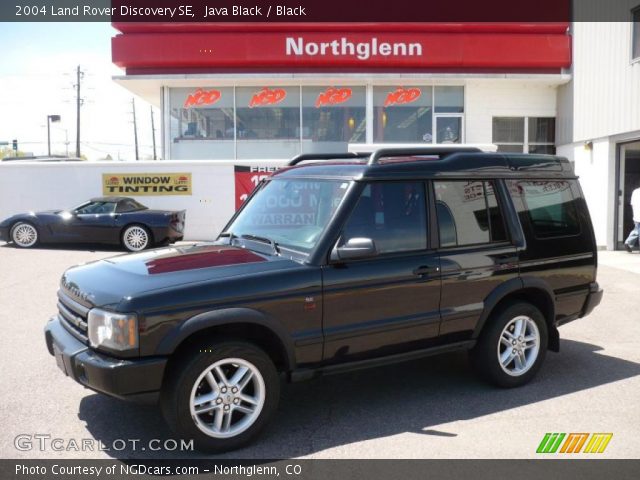 2004 Land Rover Discovery SE in Java Black