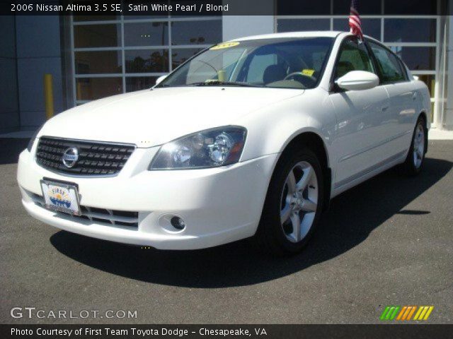 2006 Nissan Altima 3.5 SE in Satin White Pearl