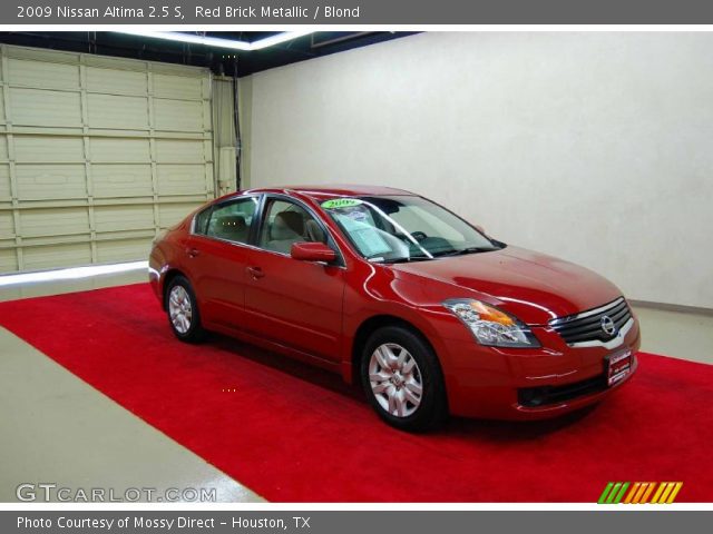 2009 Nissan Altima 2.5 S in Red Brick Metallic