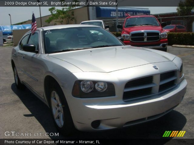 2009 Dodge Charger SE in Bright Silver Metallic