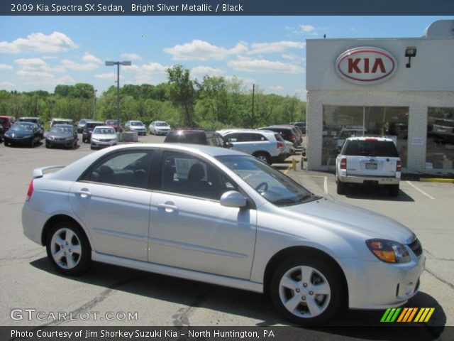 2009 Kia Spectra SX Sedan in Bright Silver Metallic