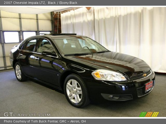 2007 Chevrolet Impala LTZ in Black