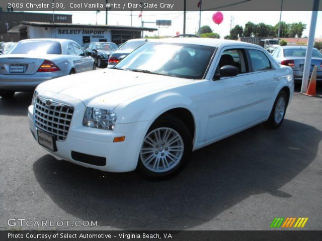 2009 Chrysler 300  in Cool Vanilla White