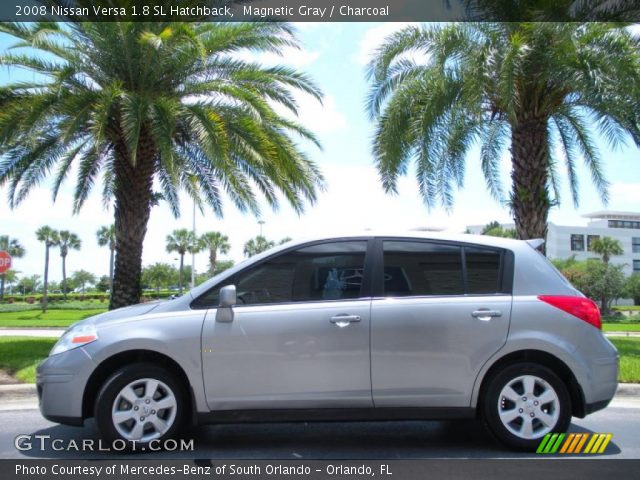 2008 Nissan Versa 1.8 SL Hatchback in Magnetic Gray