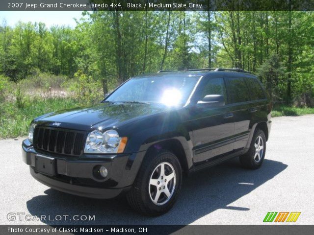 2007 Jeep Grand Cherokee Laredo 4x4 in Black