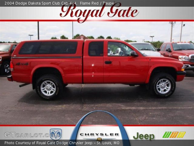 2004 Dodge Dakota Sport Club Cab 4x4 in Flame Red