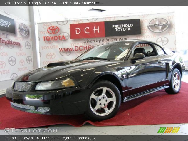 2003 Ford Mustang V6 Coupe in Black