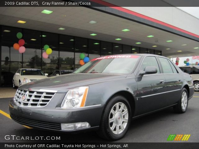 2009 Cadillac DTS  in Gray Flannel
