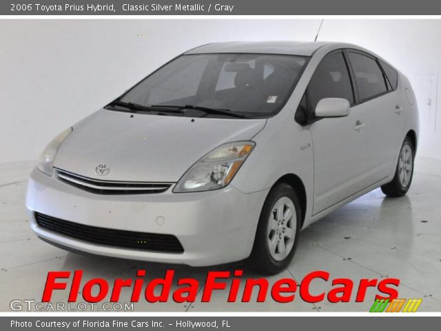 2006 Toyota Prius Hybrid in Classic Silver Metallic