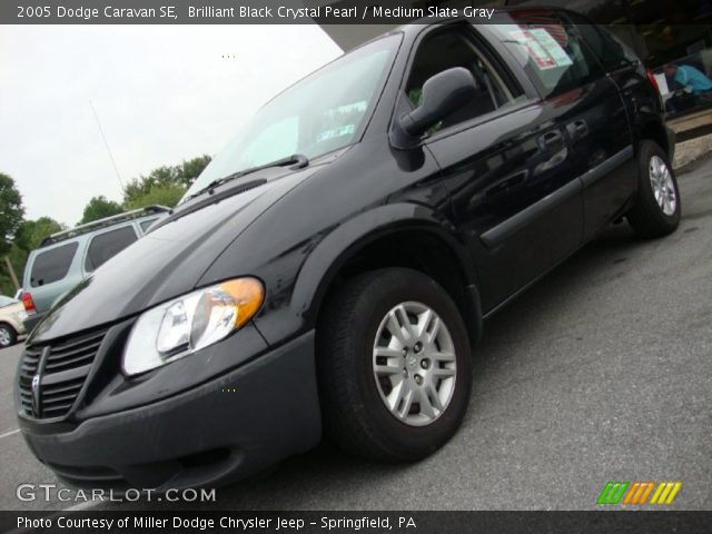 2005 Dodge Caravan SE in Brilliant Black Crystal Pearl