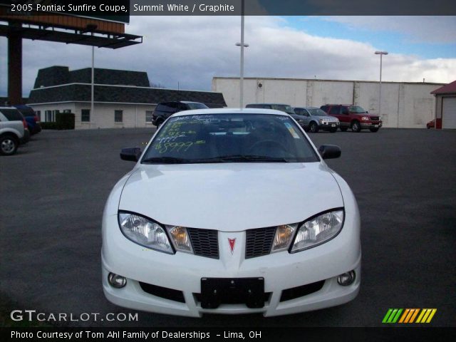 2005 Pontiac Sunfire Coupe in Summit White