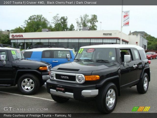 2007 Toyota FJ Cruiser 4WD in Black Cherry Pearl