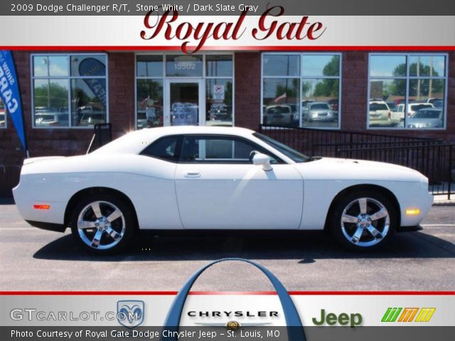 2009 Dodge Challenger R/T in Stone White