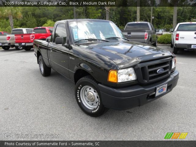 2005 Ford Ranger XL Regular Cab in Black