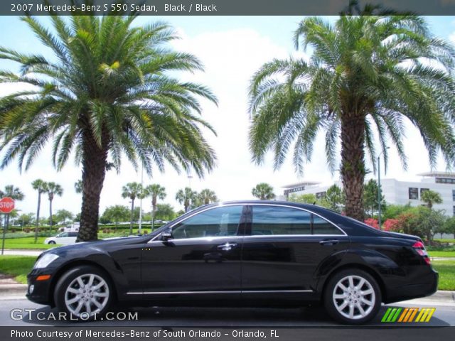 2007 Mercedes-Benz S 550 Sedan in Black