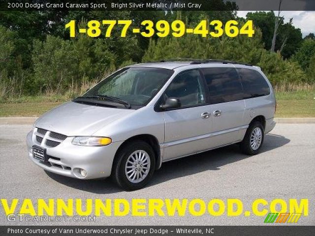 2000 Dodge Grand Caravan Sport in Bright Silver Metallic