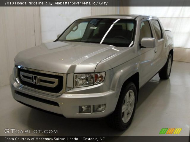 2010 Honda Ridgeline RTL in Alabaster Silver Metallic