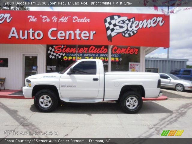 2000 Dodge Ram 1500 Sport Regular Cab 4x4 in Bright White