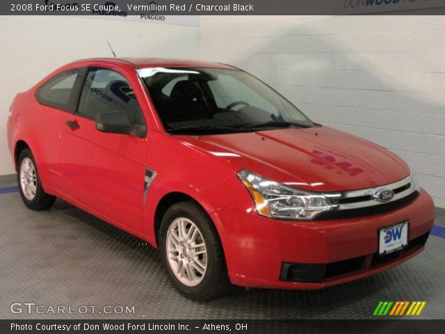 2008 Ford Focus SE Coupe in Vermillion Red