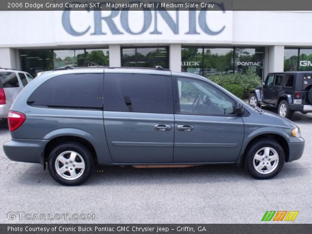 2006 Dodge Grand Caravan SXT in Magnesium Pearl