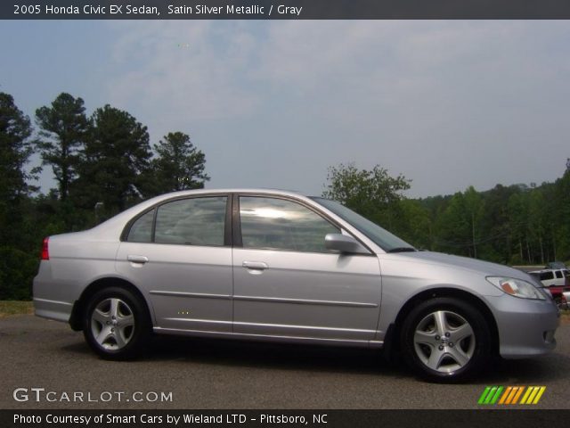 2005 Honda Civic EX Sedan in Satin Silver Metallic