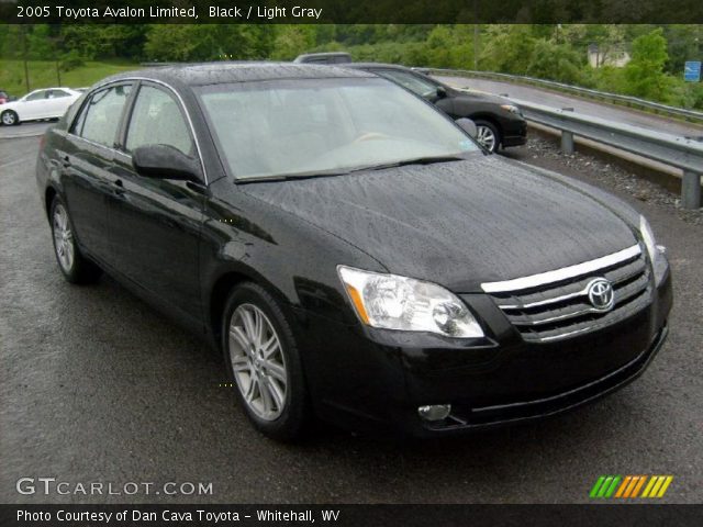 2005 Toyota Avalon Limited in Black