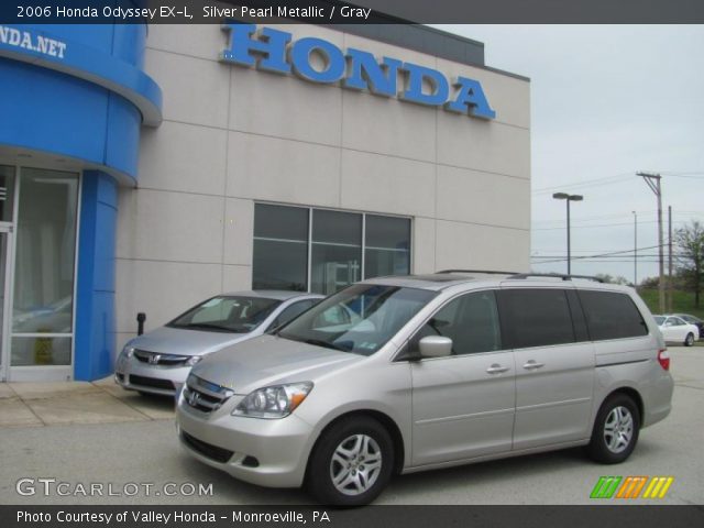 2006 Honda Odyssey EX-L in Silver Pearl Metallic
