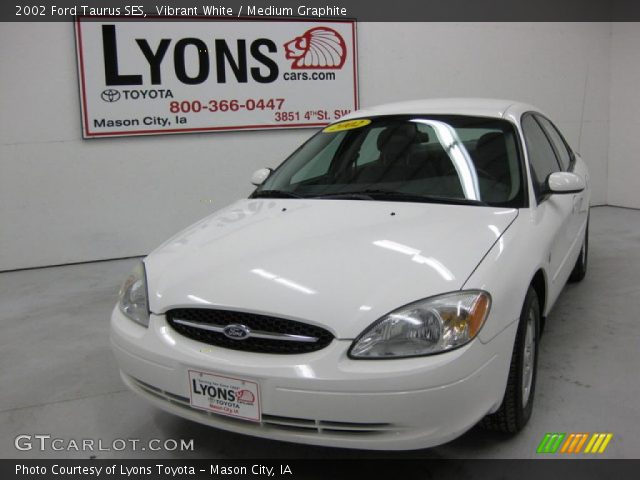 2002 Ford Taurus SES in Vibrant White