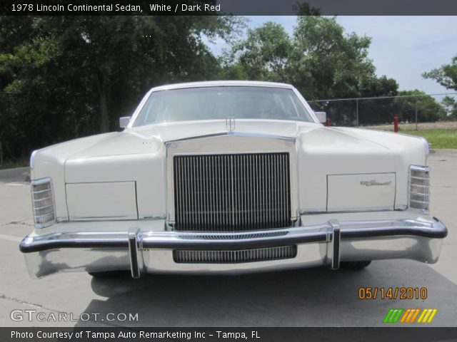 1978 Lincoln Continental Sedan in White