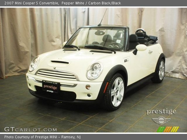 2007 Mini Cooper S Convertible in Pepper White
