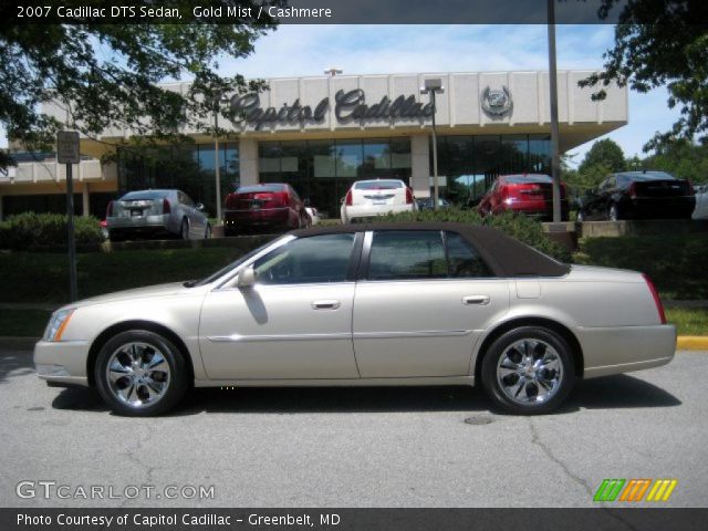 2007 Cadillac DTS Sedan in Gold Mist