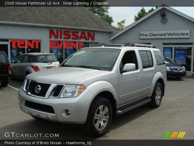 2008 Nissan Pathfinder LE 4x4 in Silver Lightning