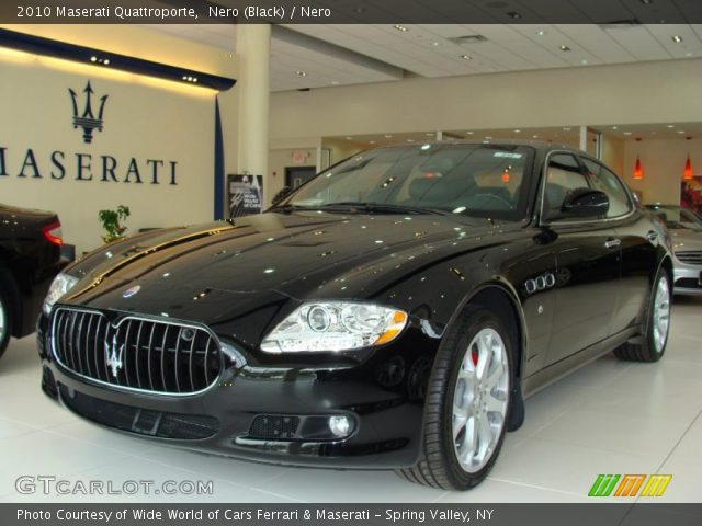 2010 Maserati Quattroporte  in Nero (Black)