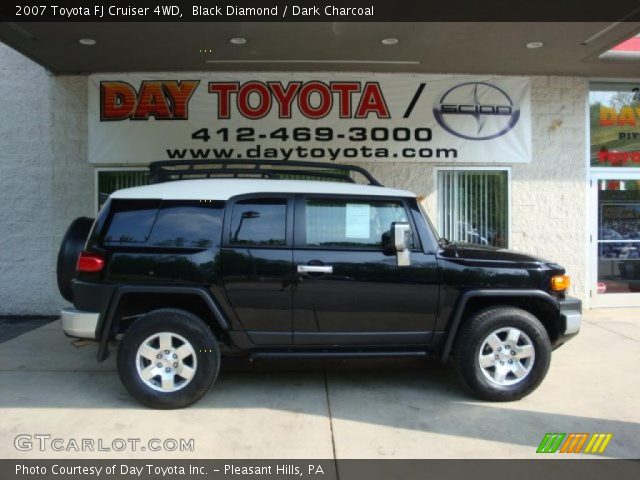 2007 Toyota FJ Cruiser 4WD in Black Diamond