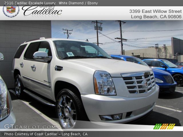 2010 Cadillac Escalade Luxury in White Diamond