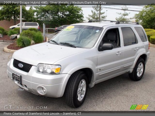 2005 Ford Escape Hybrid 4WD in Silver Metallic