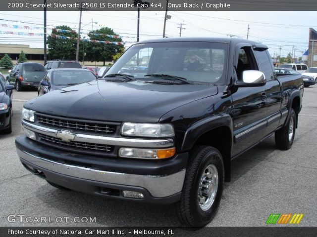 2000 Chevrolet Silverado 2500 LS Extended Cab 4x4 in Onyx Black
