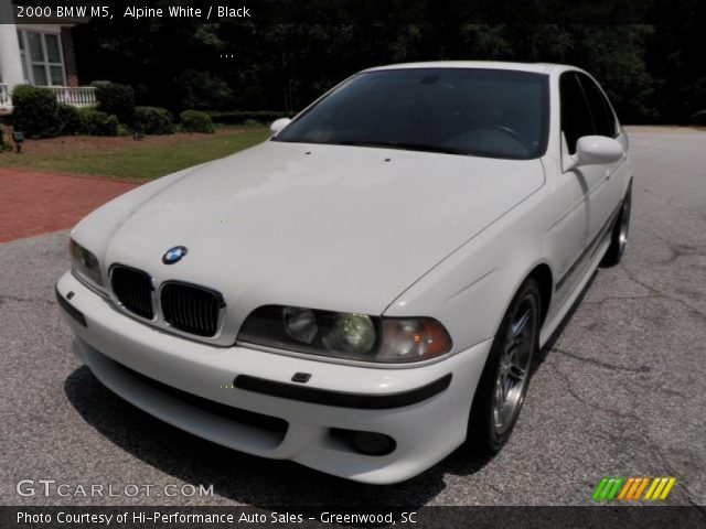 2000 BMW M5  in Alpine White