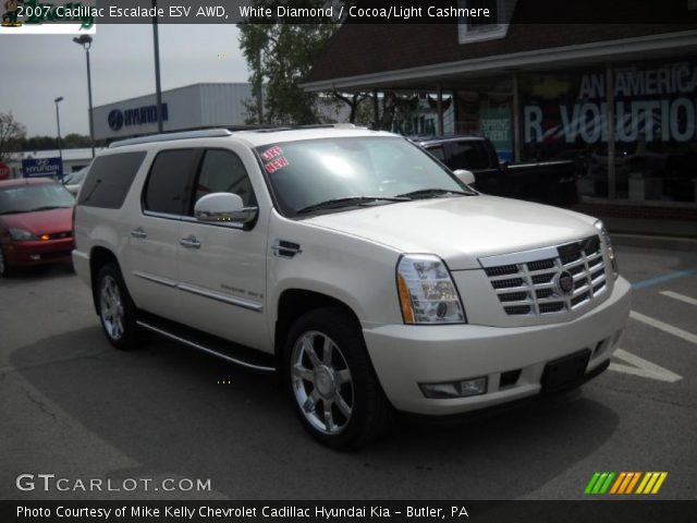 2007 Cadillac Escalade ESV AWD in White Diamond