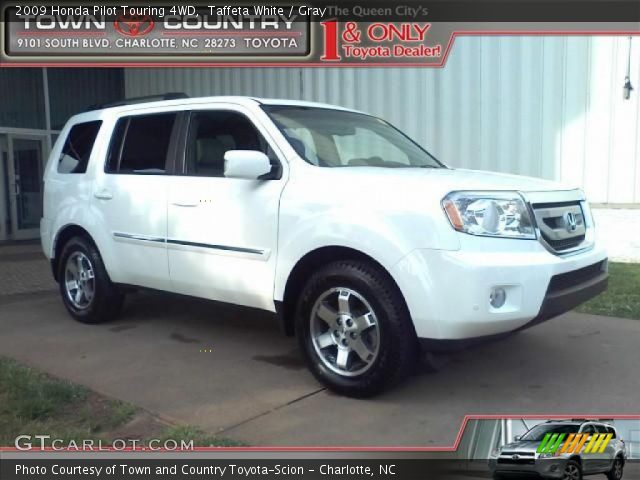2009 Honda Pilot Touring 4WD in Taffeta White