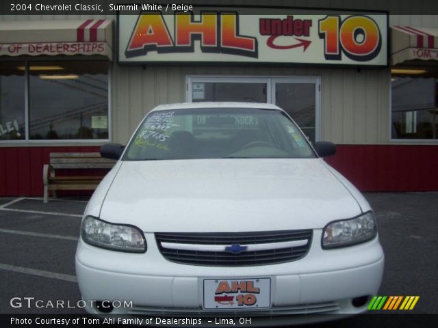 2004 Chevrolet Classic  in Summit White