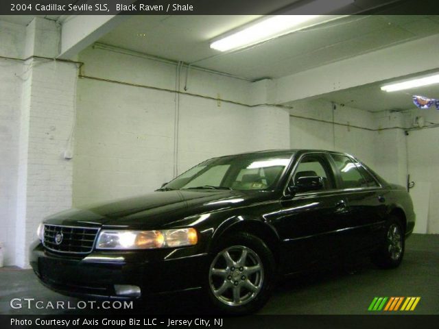 2004 Cadillac Seville SLS in Black Raven