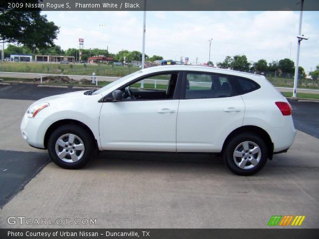 2009 Nissan Rogue S in Phantom White